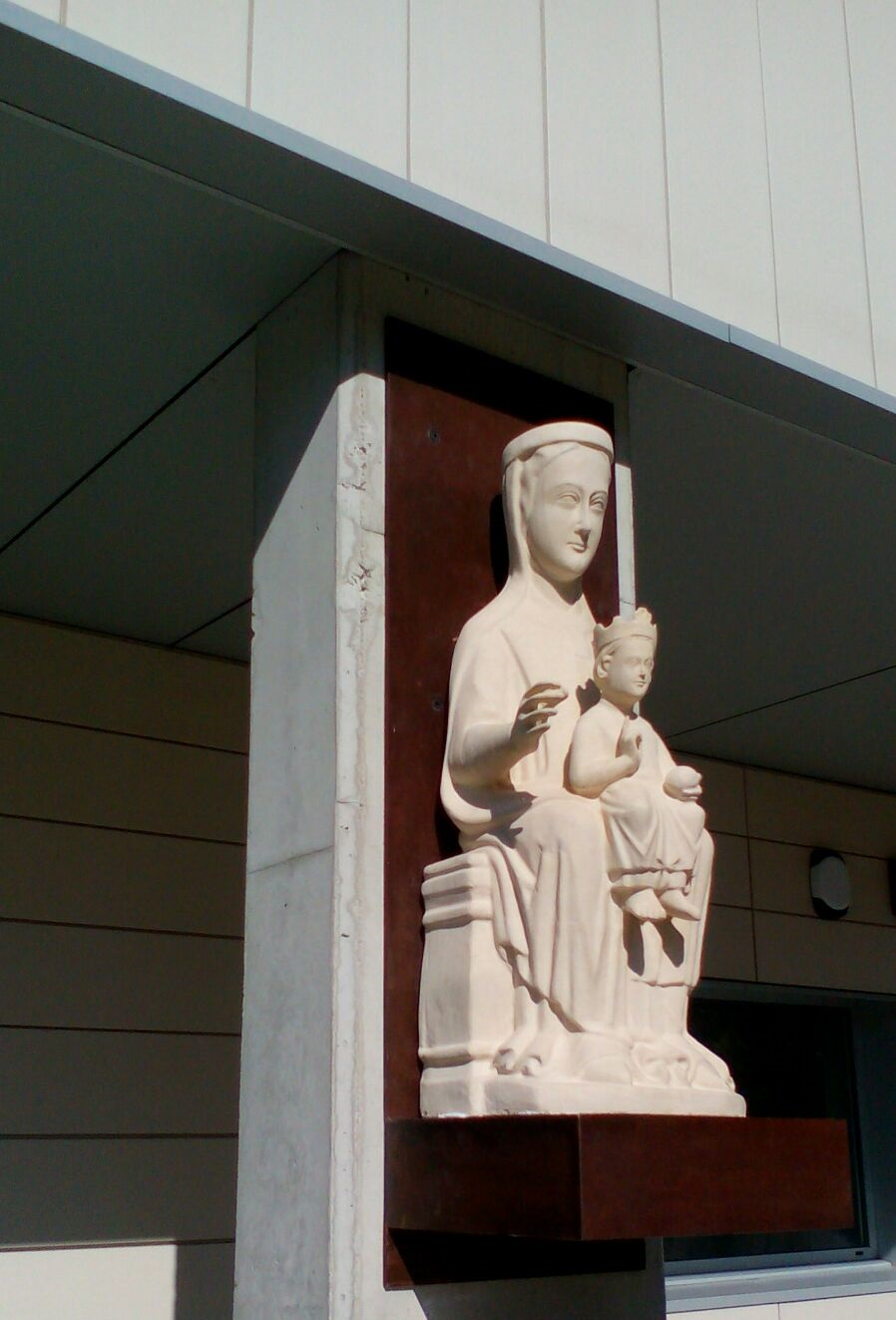 Digitalización con escáner 3D de estatua de piedra para conservación y reproducción patrimonial